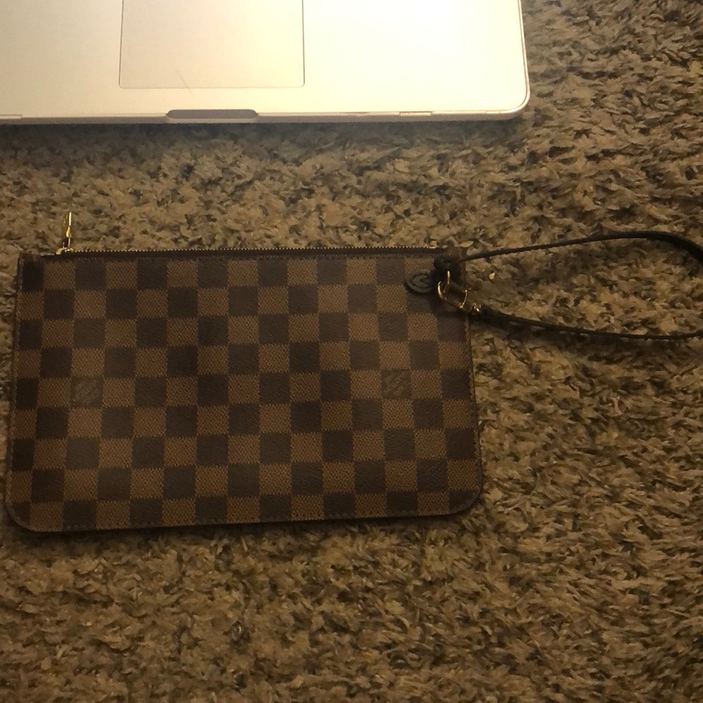 Lousi Vuitton Damier Eden wristlet